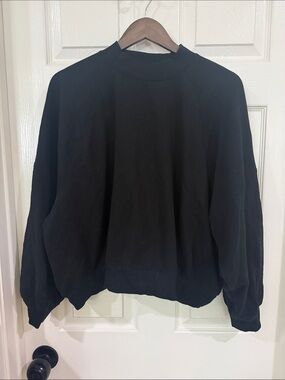 Women’s pink by Victoria’s Secret crew neck sweatshirt size XL black